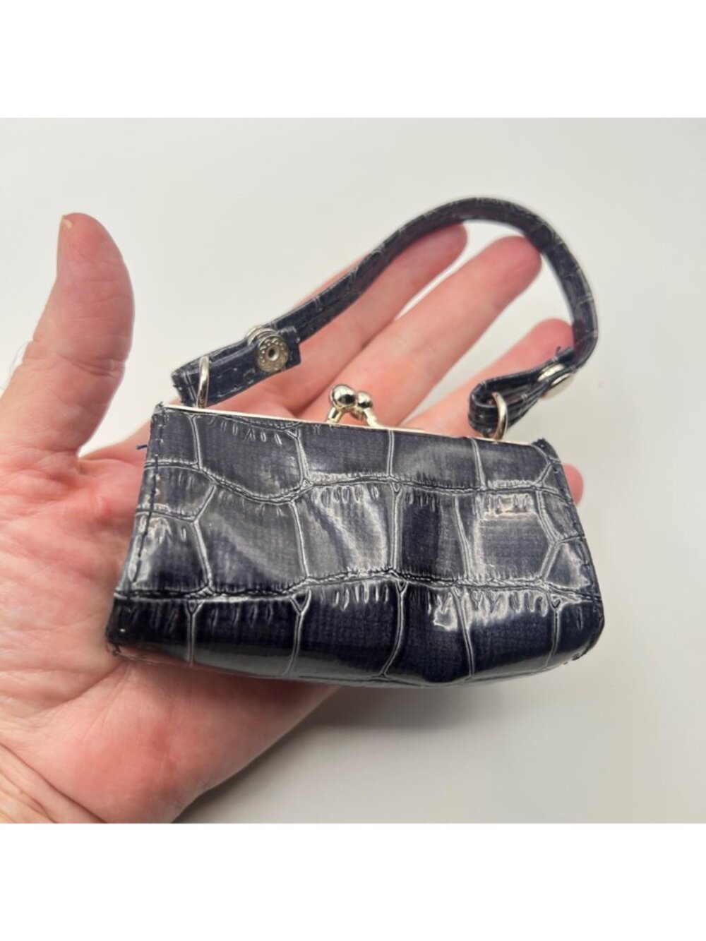 Vintage Blue Faux Crocodile Mini Handbag Silver Kiss Lock Coin Purse 4" Y2K - Picture 2 of 7